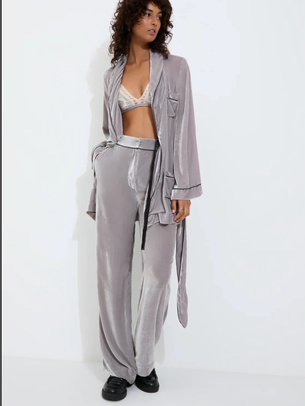 Sleeping with Jacques Platinum Gray Silk Blend Lounge Pants Size M